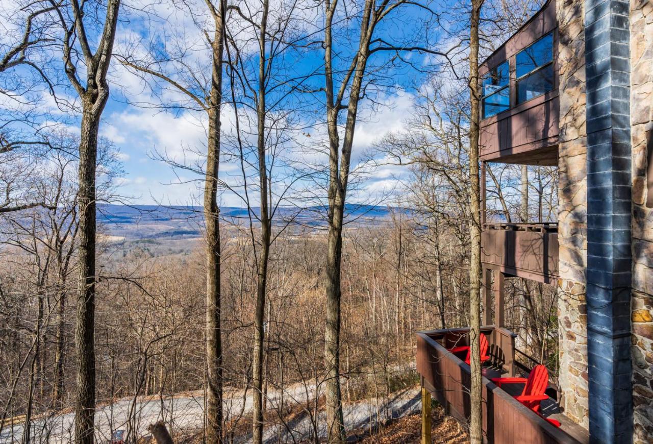 Amazing Views, Hot Tub, Fire Pit, Deck & Fireplace Inwood Eksteriør billede