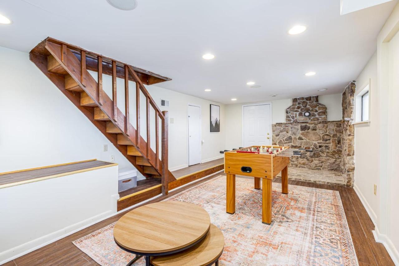 Amazing Views, Hot Tub, Fire Pit, Deck & Fireplace Inwood Eksteriør billede
